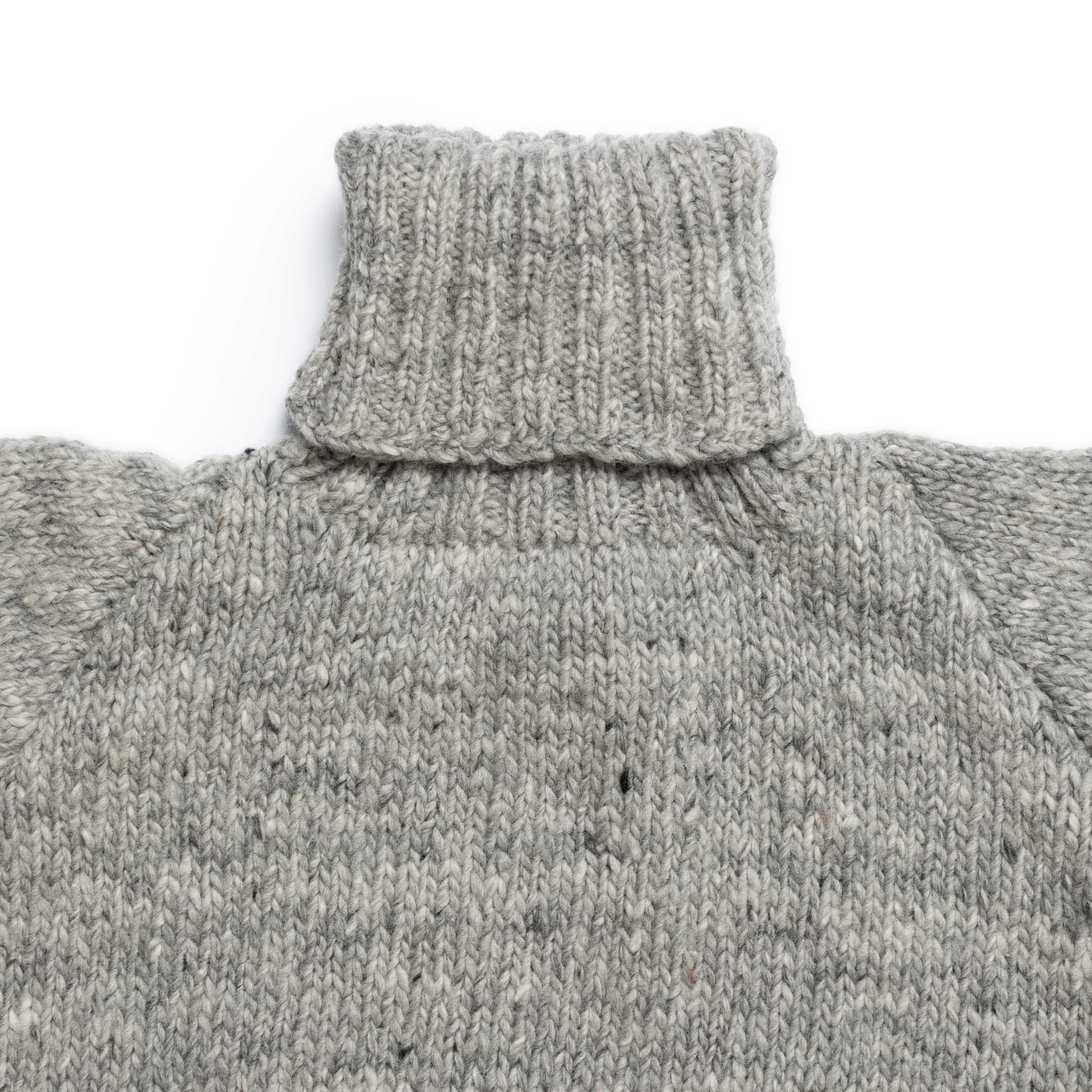 Chamula Turtleneck Pullover Pearl Grey - Image 3